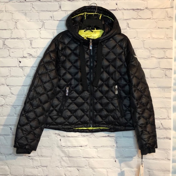 Calvin Klein Jackets & Blazers - NWT Women’s Large Calvin Klein Down Puffer Coat